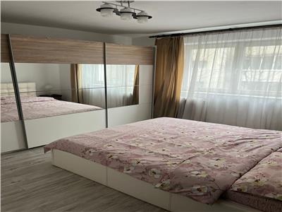 Apartament 3 camere, Han